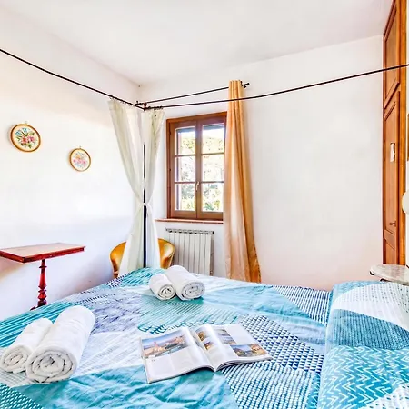Le Terre Del Trasimeno Apartment *