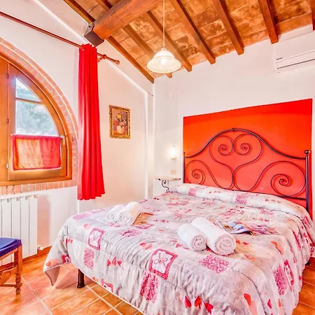Le Terre Del Trasimeno Apartment *